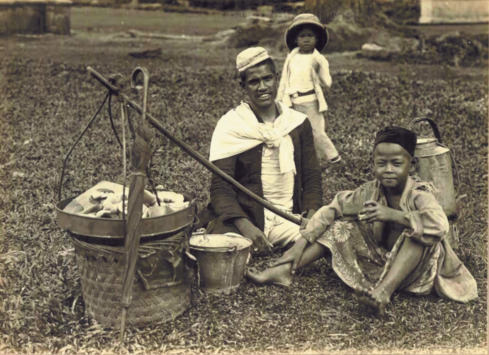 The local people (Souvenir of Singapore, p. 8).